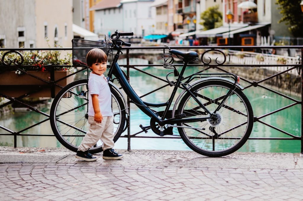 Annecy à vélo : Parcourez la ville à votre rythme